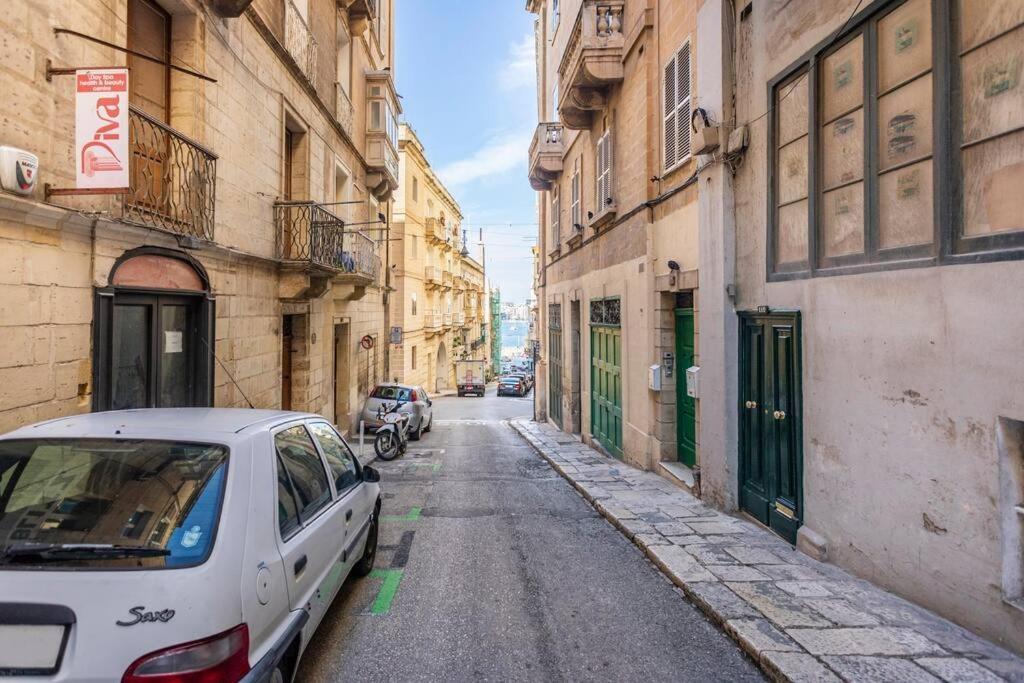 City Penthouse With Roof Terrace And Sea Views Valletta Zewnętrze zdjęcie