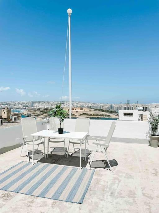 City Penthouse With Roof Terrace And Sea Views Valletta Zewnętrze zdjęcie