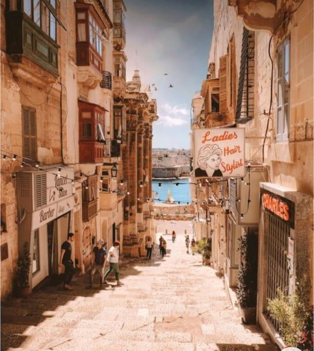 City Penthouse With Roof Terrace And Sea Views Valletta Zewnętrze zdjęcie